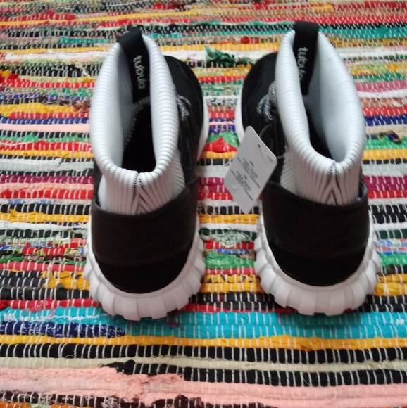 ADIDAS TUBULAR DOOM PRIMEKNIT - Picture 5 of 7